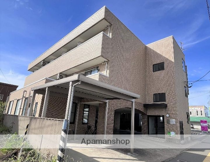 秋田県秋田市川元むつみ町の賃貸マンション203の外観