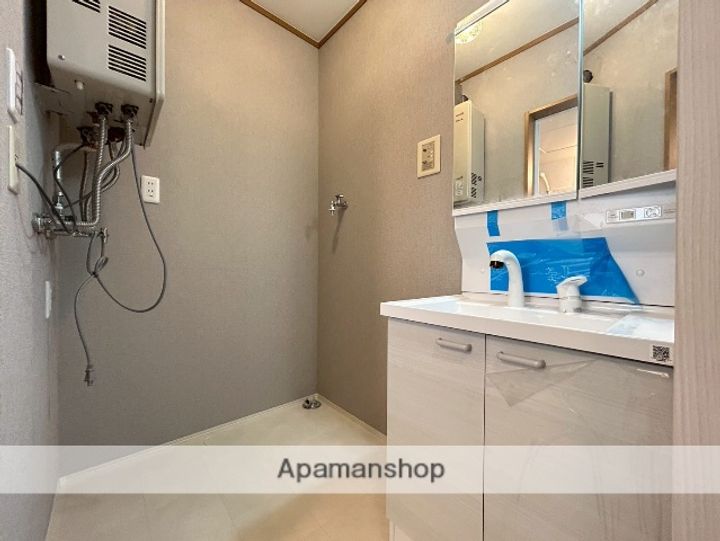 秋田県秋田市大町2丁目の賃貸アパート203の内装