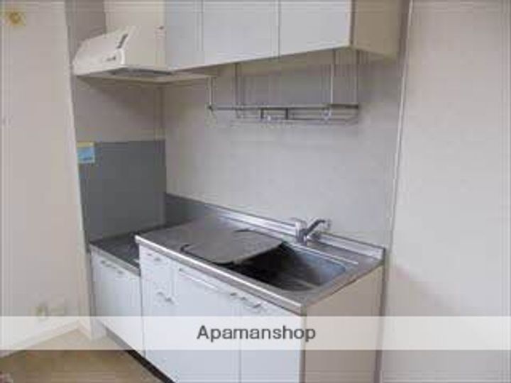 秋田県秋田市御所野元町4丁目の賃貸アパート101のキッチン