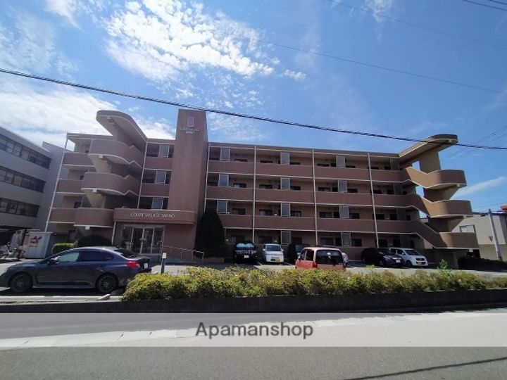 秋田県秋田市山王沼田町の賃貸マンション203の外観