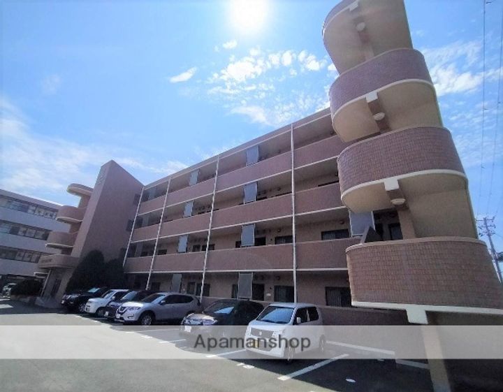 秋田県秋田市山王沼田町の賃貸マンション203の外観