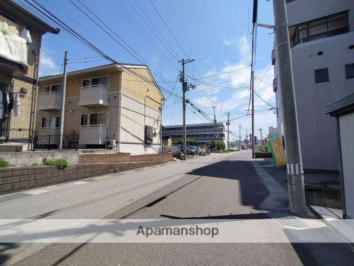 秋田県秋田市山王沼田町の賃貸マンション203の周辺