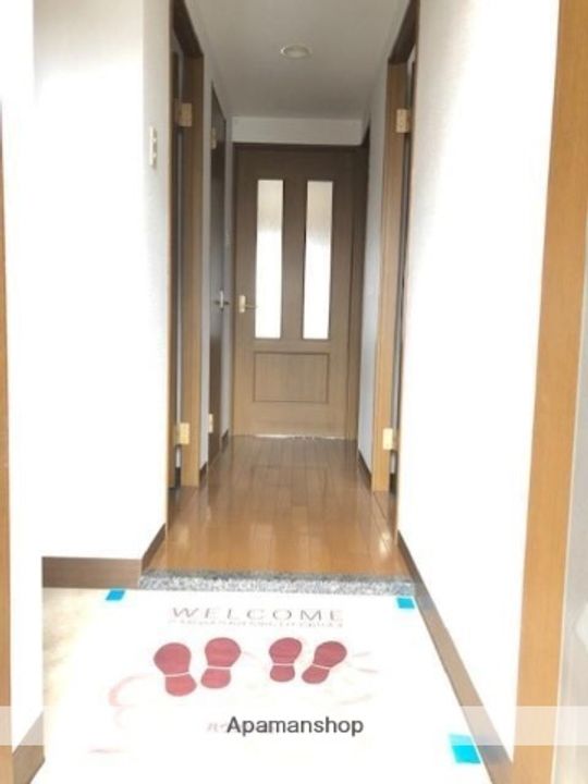 秋田県秋田市山王3丁目の賃貸マンションの玄関