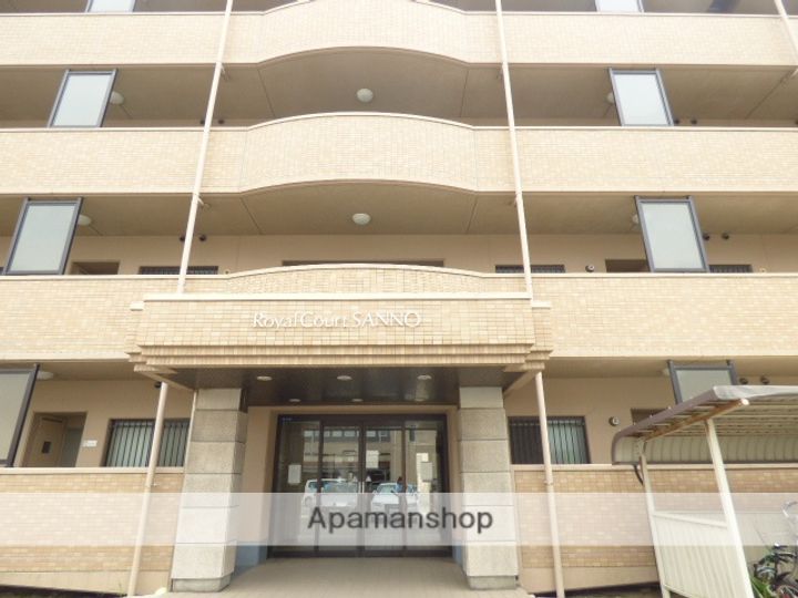 秋田県秋田市山王3丁目の賃貸マンションの外観