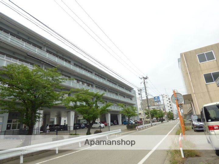 秋田県秋田市山王3丁目の賃貸マンションの周辺