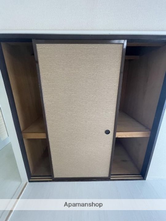 秋田県秋田市旭南3丁目の賃貸マンションの内装