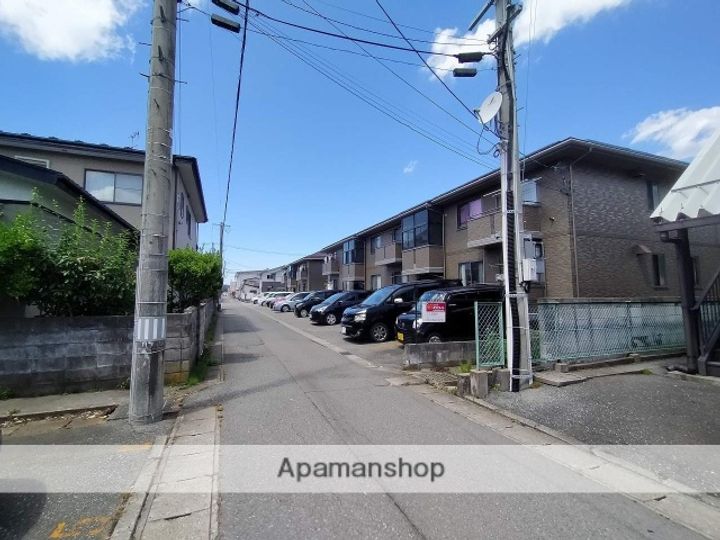 秋田県秋田市広面字大巻の賃貸アパートの周辺