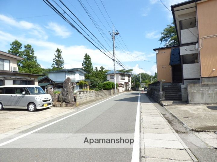秋田県秋田市桜3丁目の賃貸アパート206の周辺