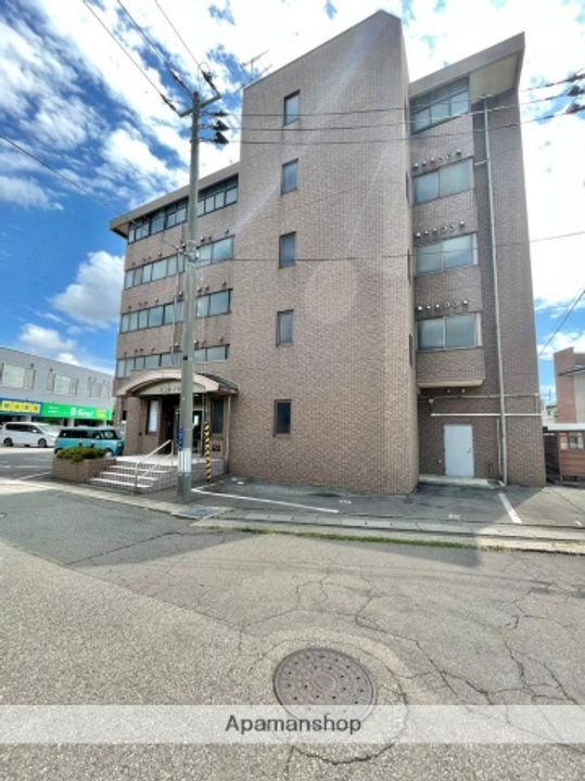 秋田県秋田市茨島4丁目の賃貸マンション501の外観