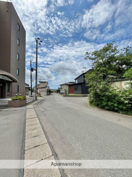 秋田県秋田市茨島4丁目の賃貸マンション501の周辺