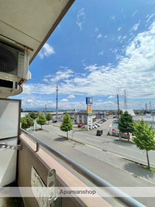 秋田県秋田市茨島4丁目の賃貸マンション501の周辺