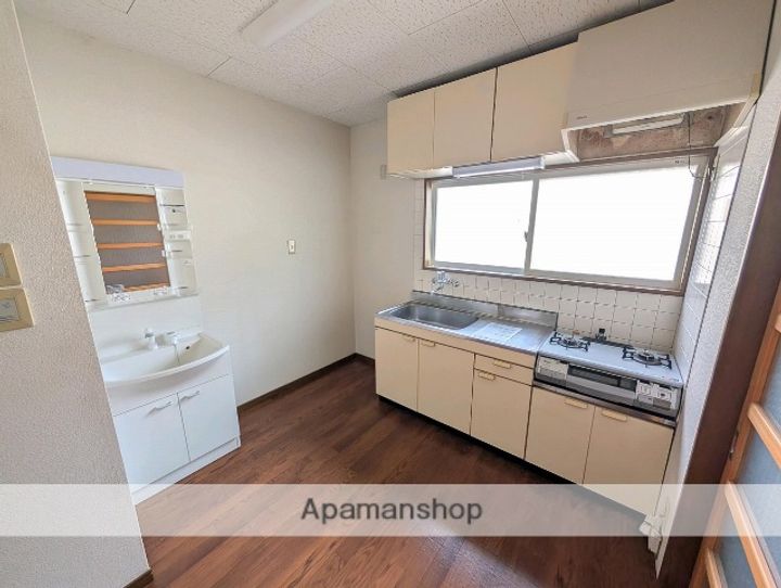 秋田県秋田市新屋寿町の賃貸アパート5のキッチン