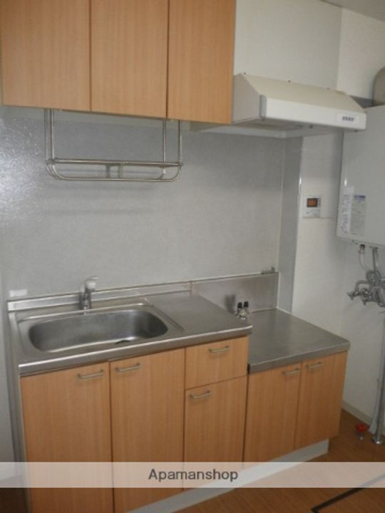 秋田県秋田市牛島西1丁目の賃貸アパート102のキッチン