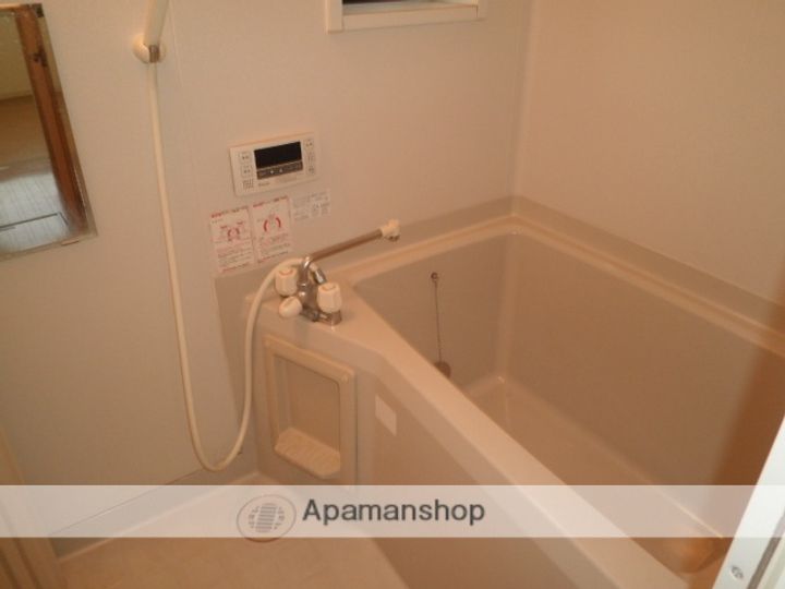 秋田県秋田市牛島西1丁目の賃貸アパート102の風呂