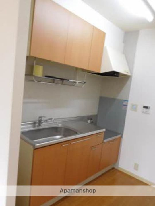 秋田県秋田市東通2丁目の賃貸アパート102のキッチン