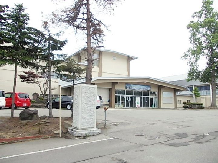 ディーヴァ・ハピネスの周辺