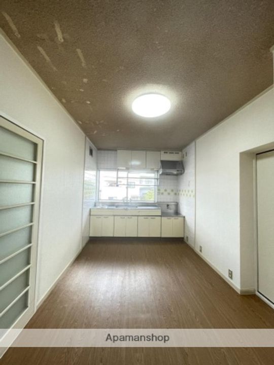 秋田県秋田市川元小川町の賃貸マンションの内装