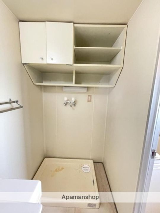 秋田県秋田市川元小川町の賃貸マンションの内装