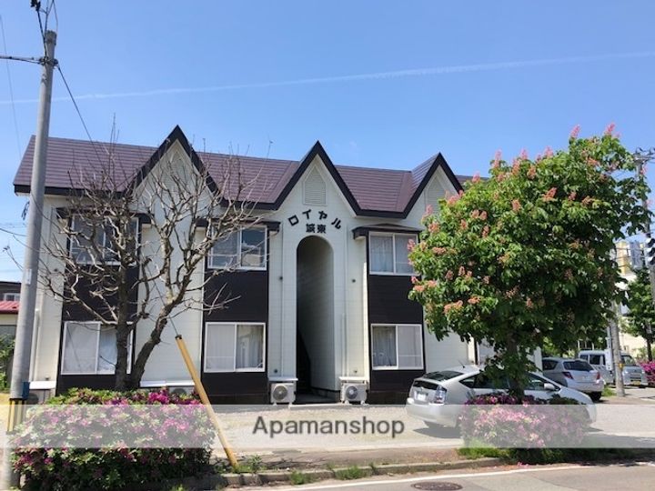 秋田県秋田市東通5丁目の賃貸アパートの外観