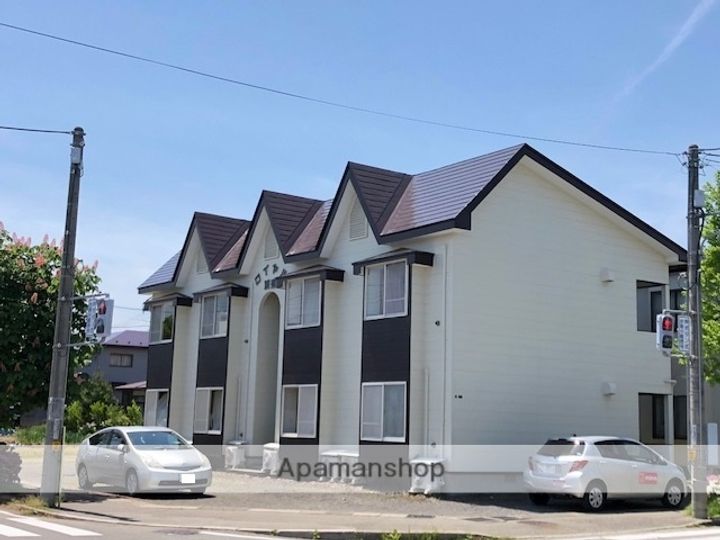 秋田県秋田市東通5丁目の賃貸アパートの外観