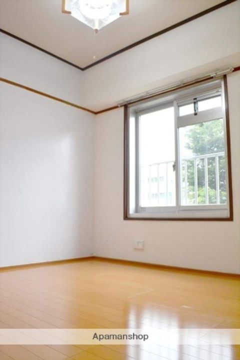 秋田県秋田市大住4丁目の賃貸マンション401の居間