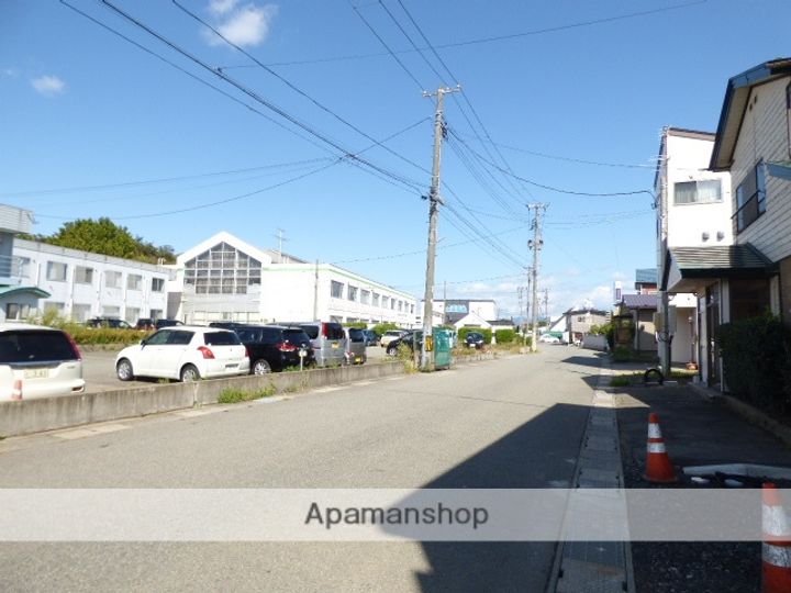 秋田県秋田市茨島1丁目の賃貸アパート203の周辺