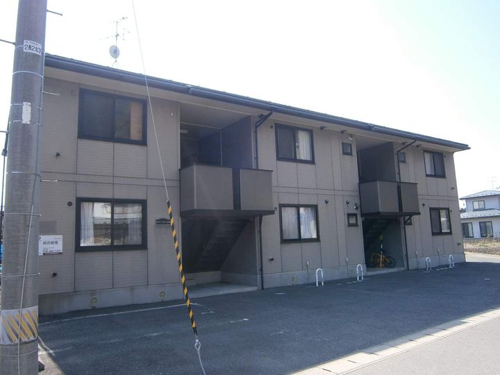 セジュール泉三嶽根の外観