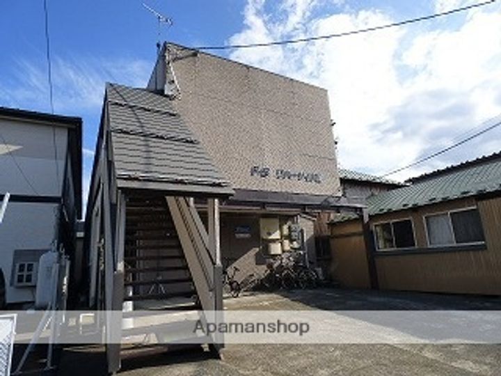 秋田県由利本荘市石脇字石脇の賃貸アパートの外観