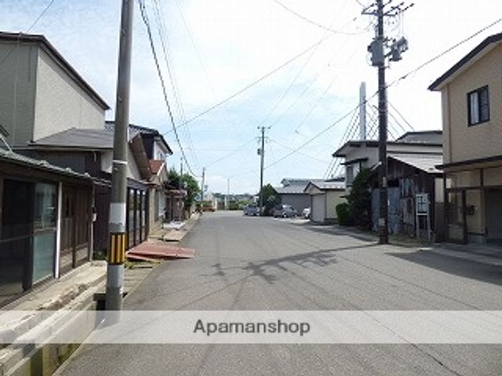 秋田県由利本荘市石脇字石脇の賃貸アパートの周辺