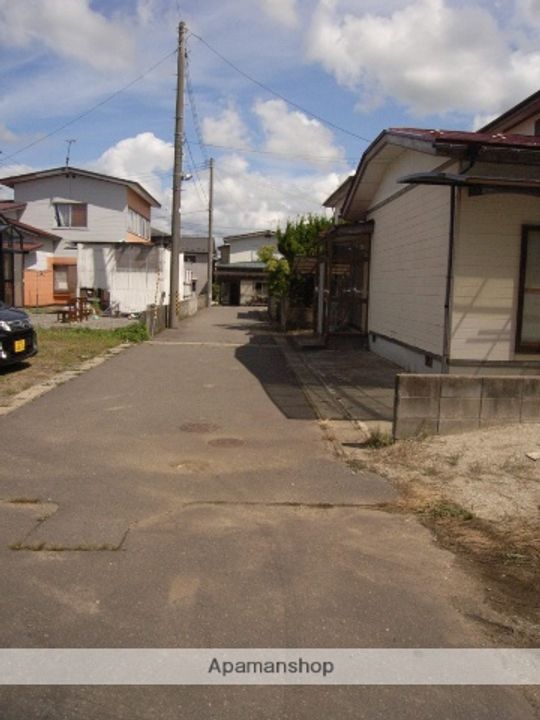 コーポ一番堰の周辺
