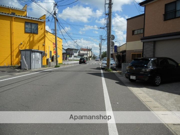 コーポ一番堰の周辺