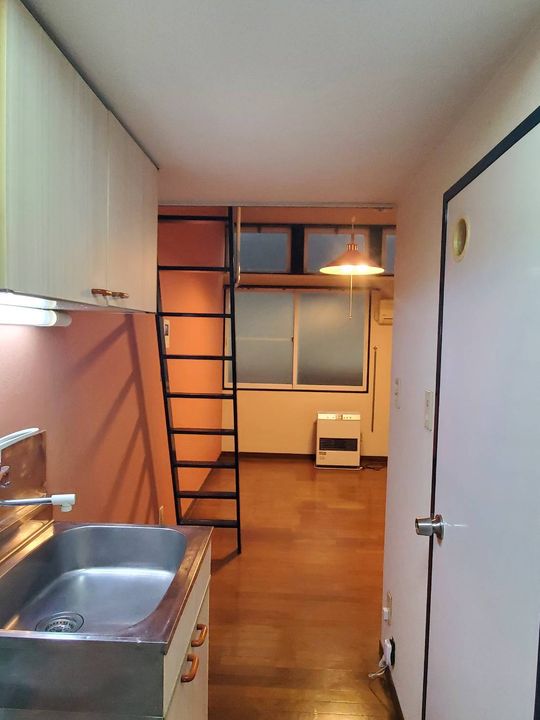 レグルスシティ102の内装