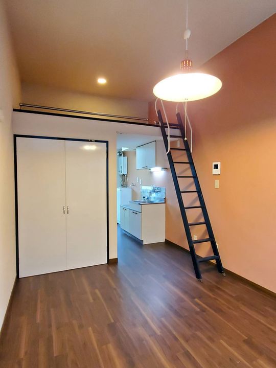 レグルスシティ102の周辺