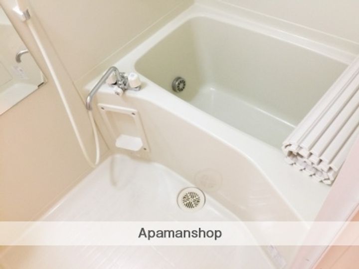 グランモア手形山102の風呂