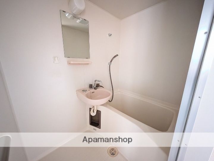 シャインパーク楢山102の内装