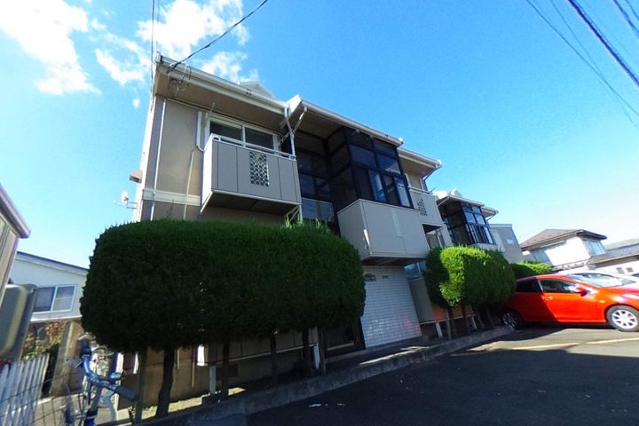 シャインパーク楢山102の外観