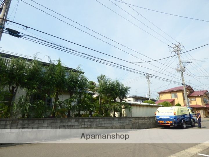 セジュール華の周辺