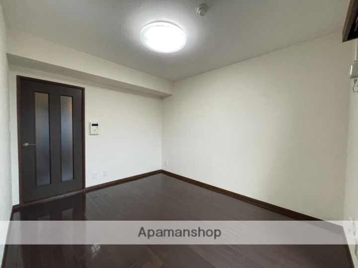 朝日プラザエザース欅通502の居間