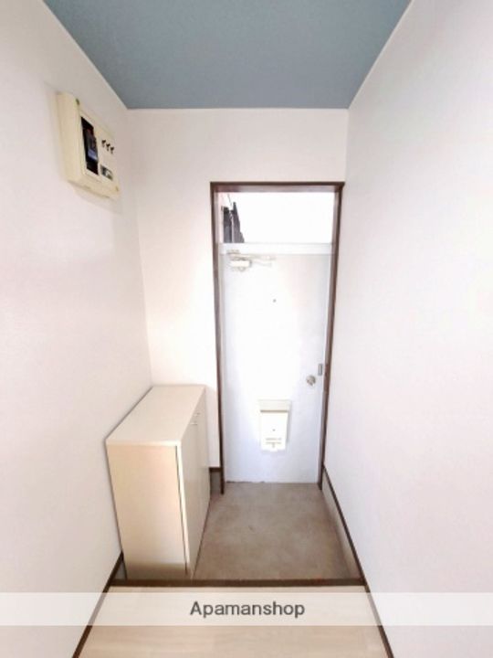 コーポラス・ササキB棟B-21の玄関