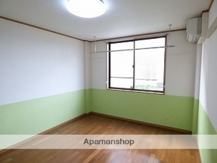 ベネフィシオの居間