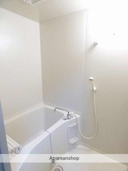 ベネフィシオの風呂