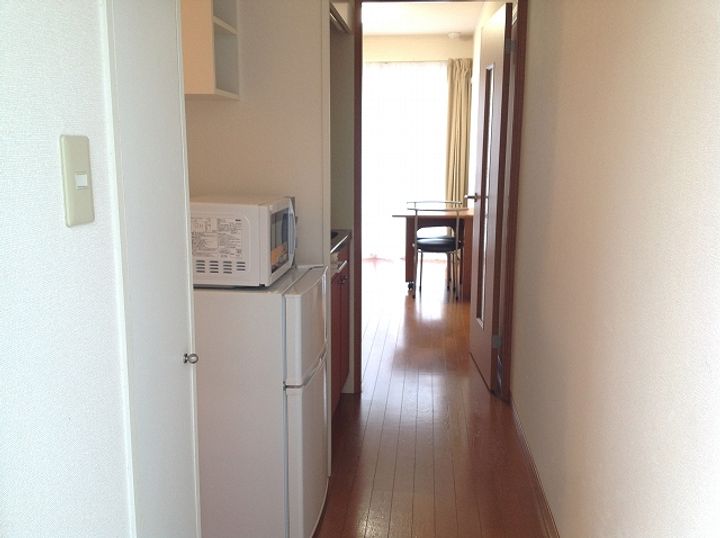 レオパレス文京206の玄関