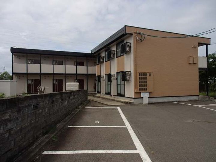 レオパレス未来208の外観