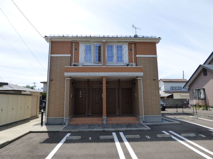 キャマラードの外観