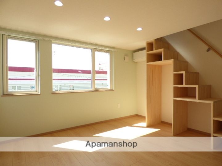 B1APARTMENT202の居間