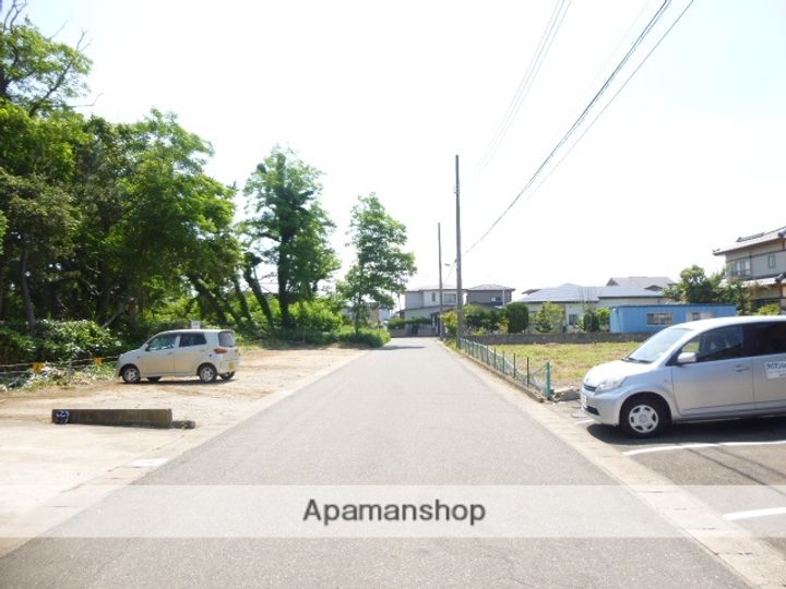 サフランD2の周辺