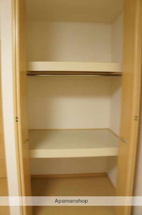 ボーデングハウス手形B103の内装