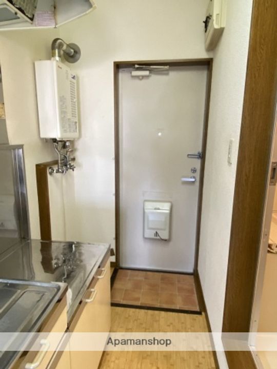 アヴニーる108の玄関