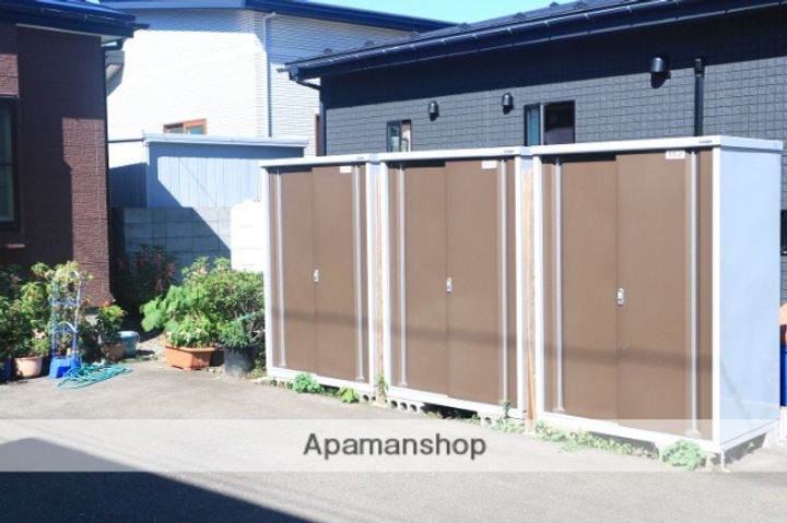 ハウスこすもす101の外観