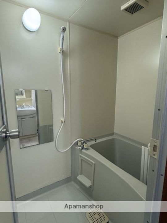 レインボーガーデン仁井田203の風呂